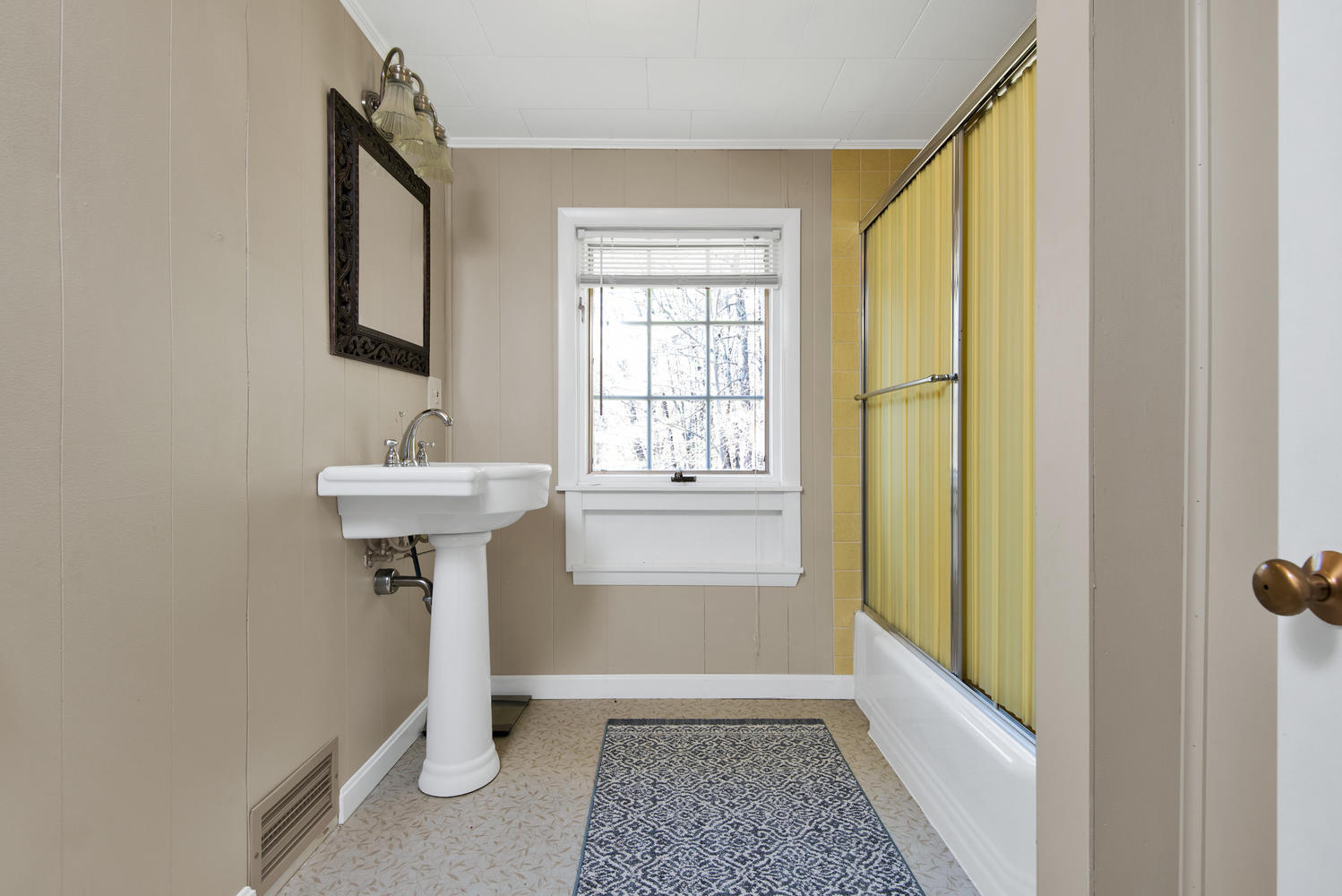 8 Western Promenade, Unit PROMENADE Paris, ME 04281 - Photo 29 of 39 8 Western Promenade South-large-030-016-