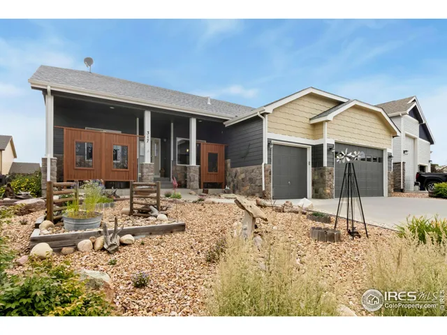 a house view with a outdoor space