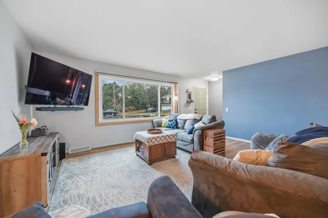 $390,000 | 507 Schelle Court, Verona, WI 53593