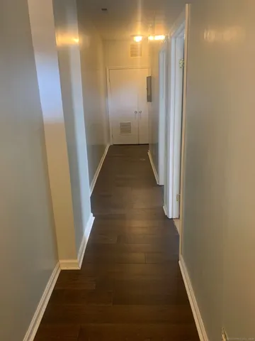 $2,150 | 1406 Stratford Avenue, Unit 1410 2ND F, Bridgeport, CT 06607