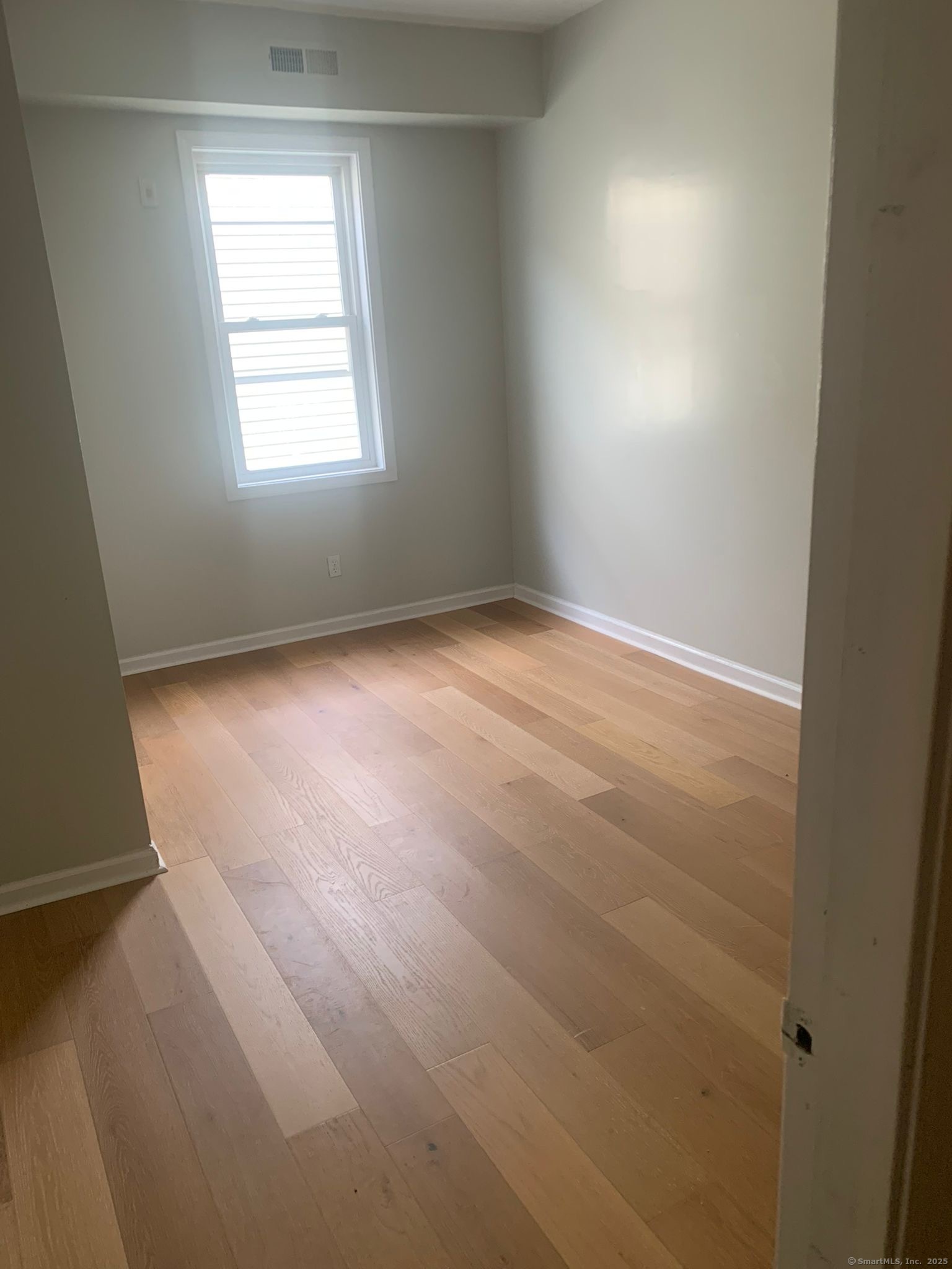 1406 Stratford Avenue, Unit 1410 2ND F Bridgeport, CT 06607 - Photo 5 of 6