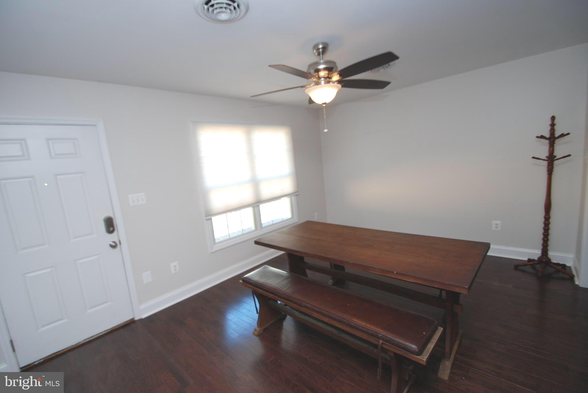 29533 Matthewstown Road Easton, MD 21601 - Photo 8 of 18 Living Space