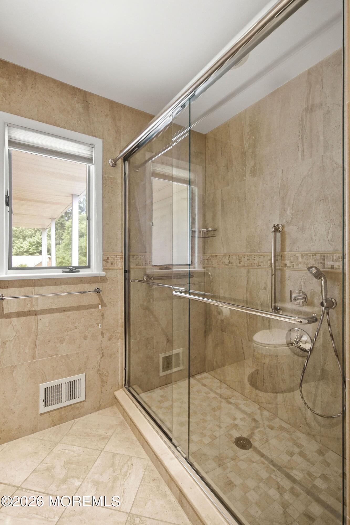 4 Bay Hill Road Leonardo, NJ 07737 - Photo 32 of 40 Hall bathroom-4