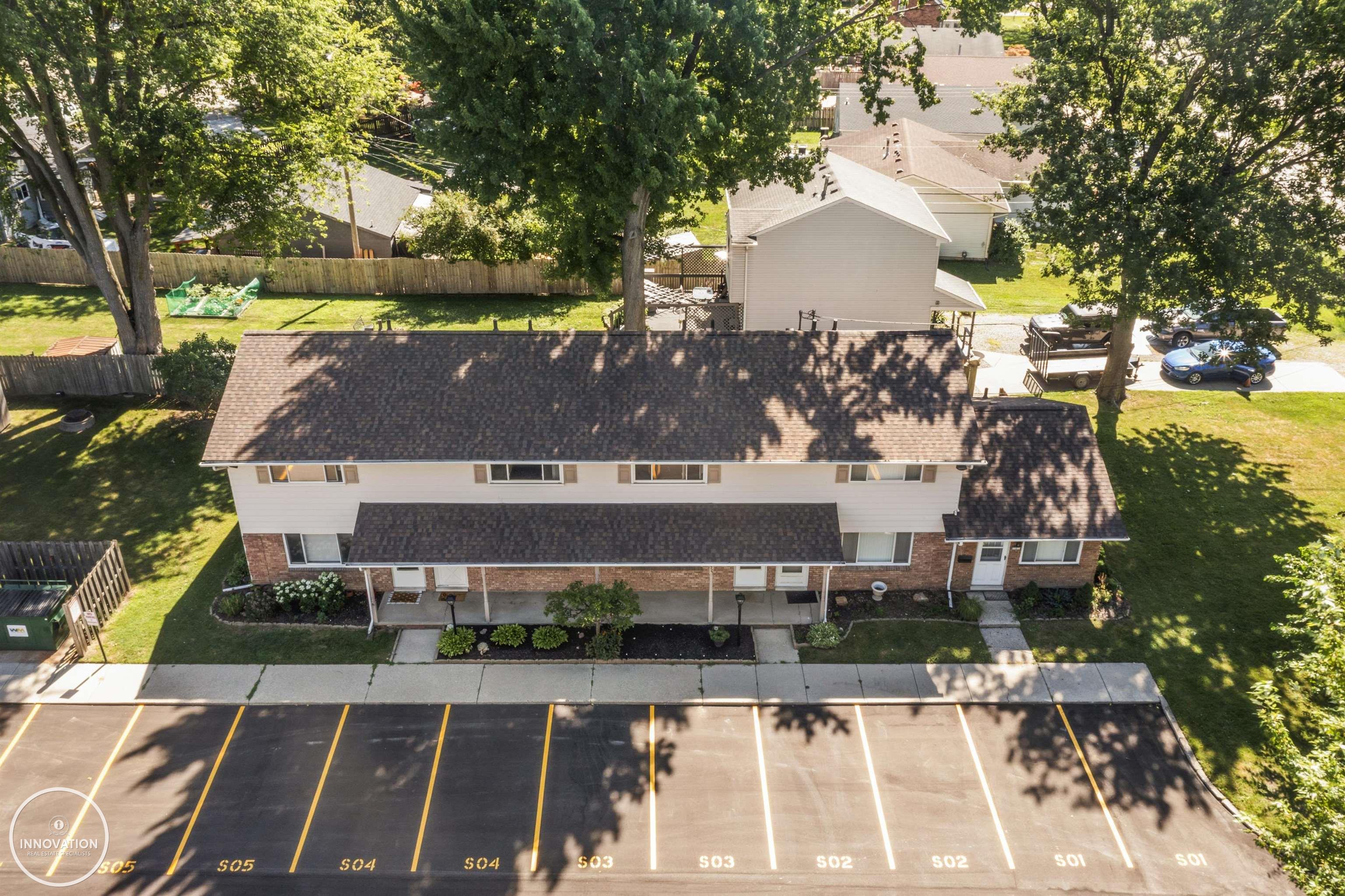 25725 South River Road Harrison Township, MI 48045 - Photo 1 of 29 50182481-c57eef89-3dd1-45a8-91f3-8de4542ff599.JPG