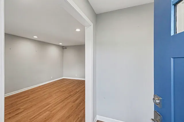 a view of empty room