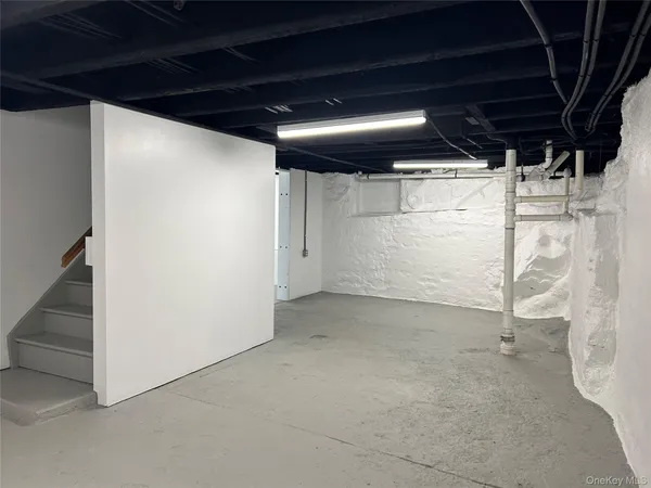 $2,950 | 29 Tobins Lane, Unit 1, Highland Falls, NY 10928