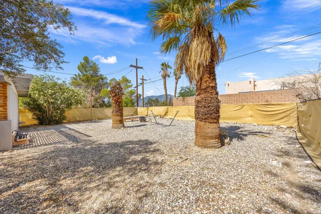 $2,100 | 13215 Deodar Avenue, Desert Hot Springs, CA 92240