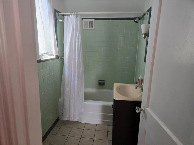 $2,495 | 10 Allendale Place, Pittsburgh, PA 15228