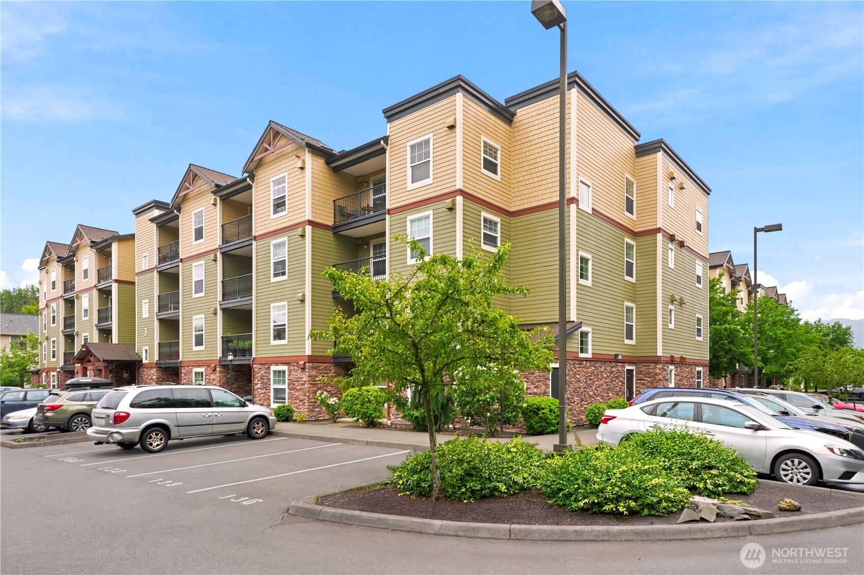 680 32nd Street, Unit C308 Bellingham, WA 98225 - Photo 1 of 22