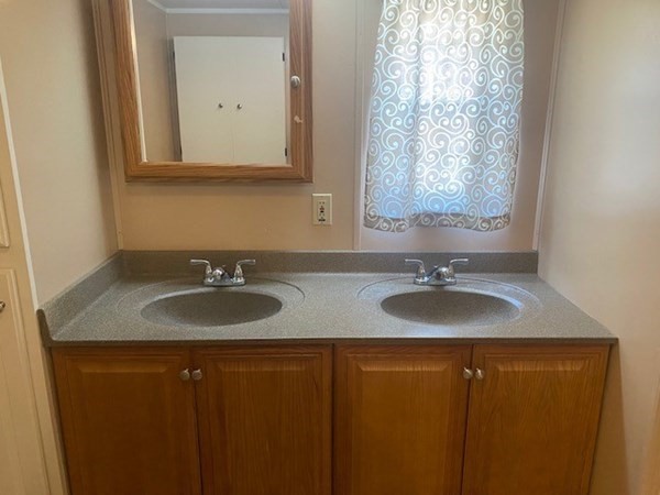 13 Puritan Road Taunton, MA 02780 - Photo 5 of 30 Gallery Image 5