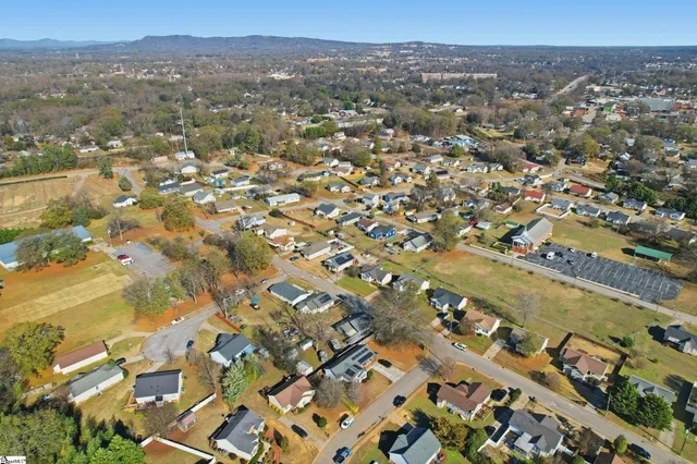 $254,900 | 209 Alice Avenue, Greenville, SC 29611