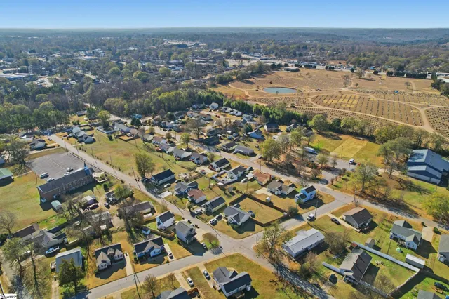 $254,900 | 209 Alice Avenue, Greenville, SC 29611