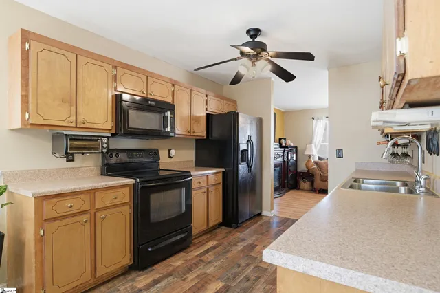 $254,900 | 209 Alice Avenue, Greenville, SC 29611