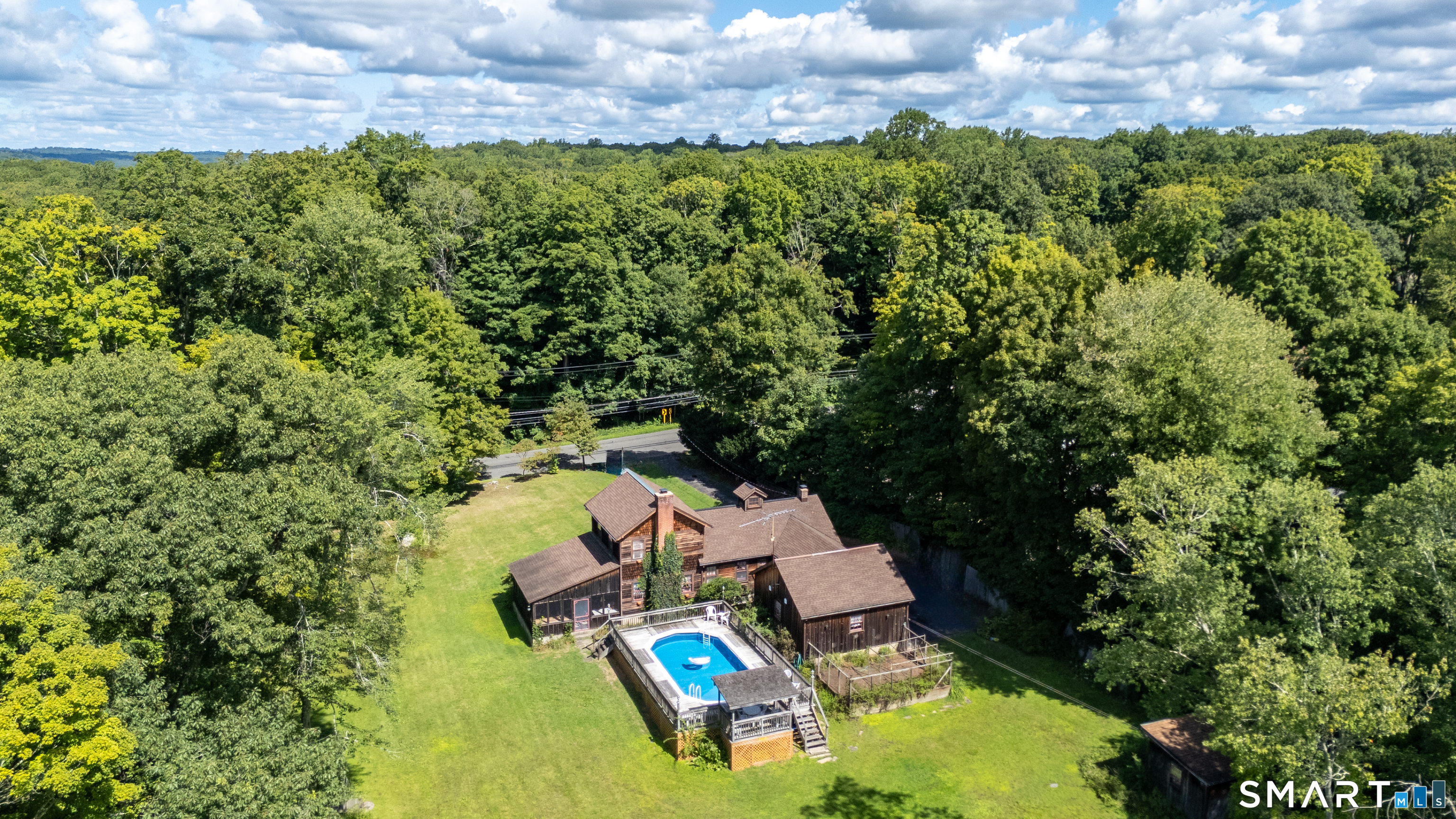 393 Center Road Easton, CT 06612 - Photo 31 of 34 Gallery Image 31