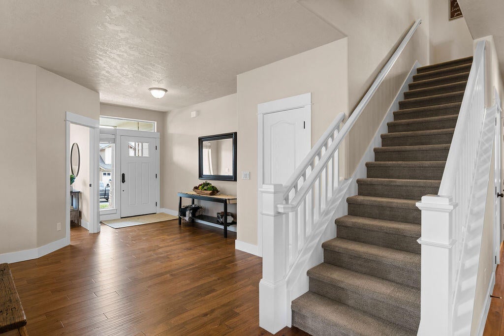 20880 Rorick Drive Bend, OR 97701 - Photo 9 of 51 DSC04942