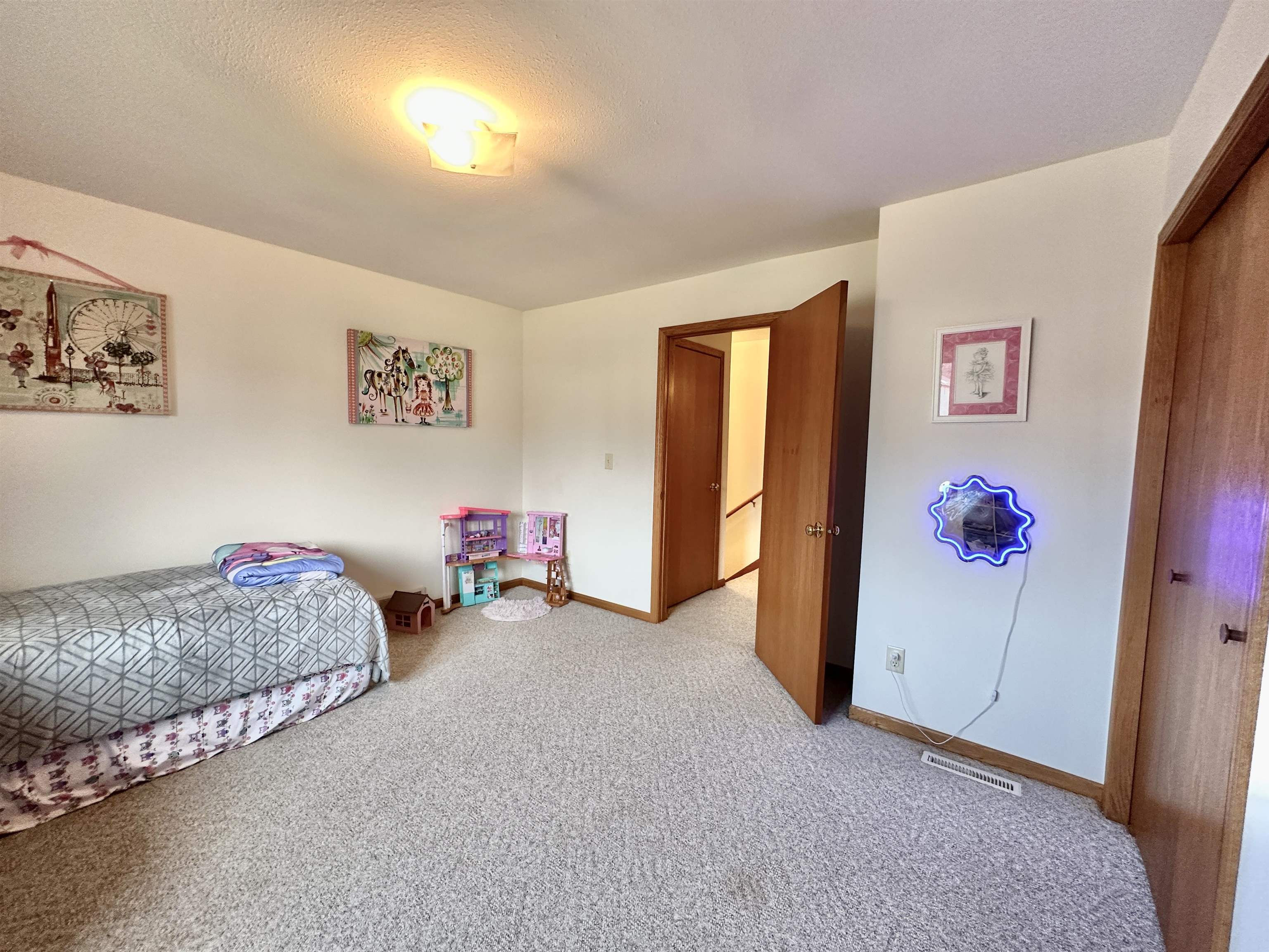 109 Jennifer Lane Fall River, WI 53932 - Photo 30 of 39