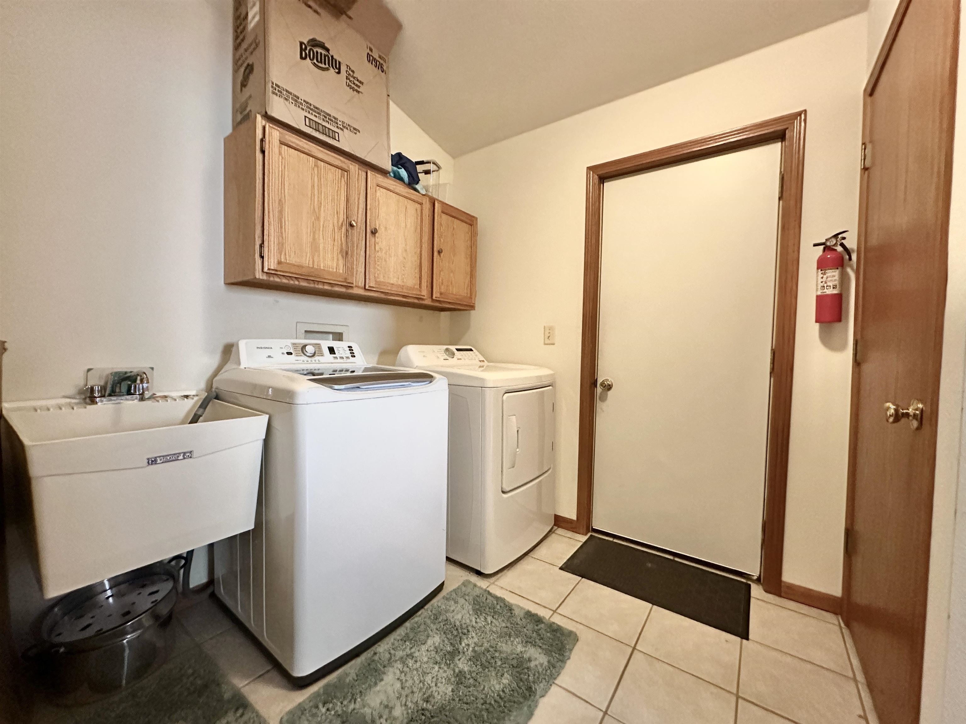 109 Jennifer Lane Fall River, WI 53932 - Photo 35 of 39