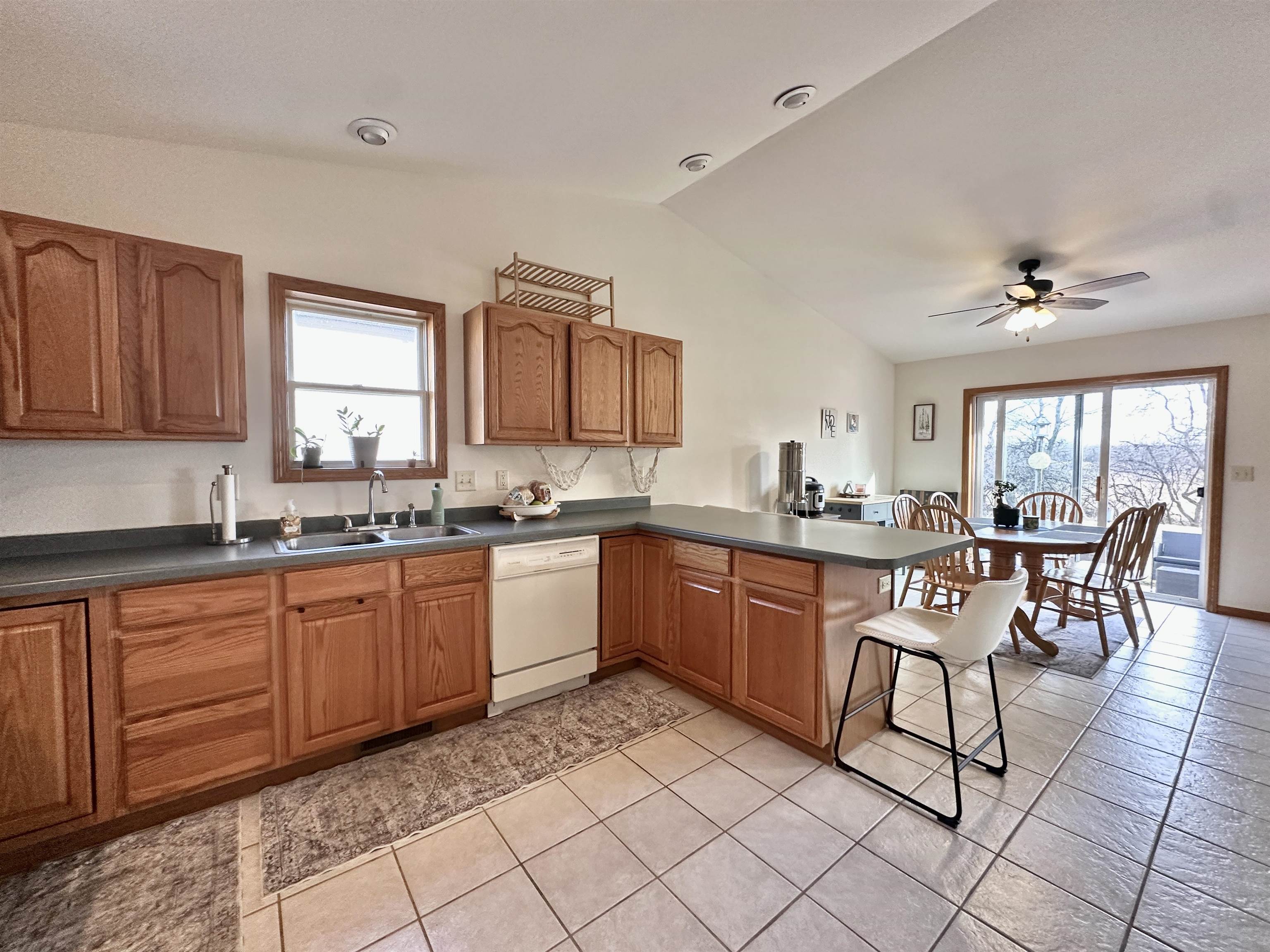 109 Jennifer Lane Fall River, WI 53932 - Photo 10 of 39