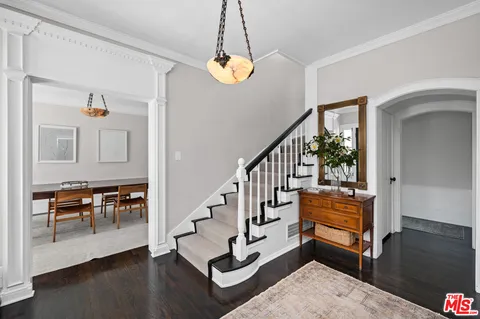 $4,395,000 | 211 Barlock Avenue, Los Angeles, CA 90049