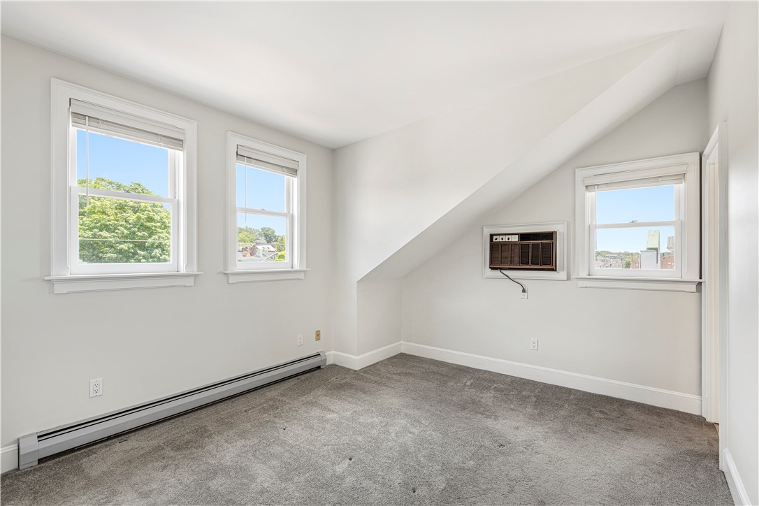 433 Thames Street, Unit E Newport, RI 02840 - Photo 33 of 49