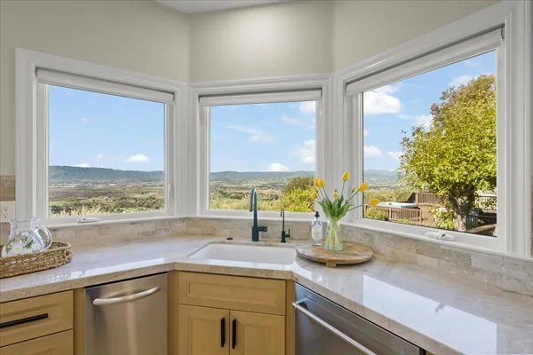 $2,830,000 | 9539 VÃa Del Cielo, Gilroy, CA 95020