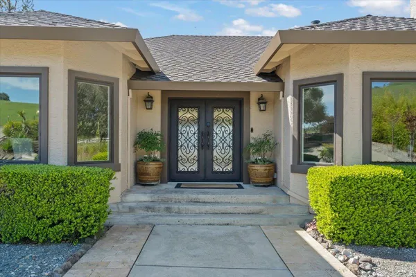 $2,830,000 | 9539 VÃa Del Cielo, Gilroy, CA 95020