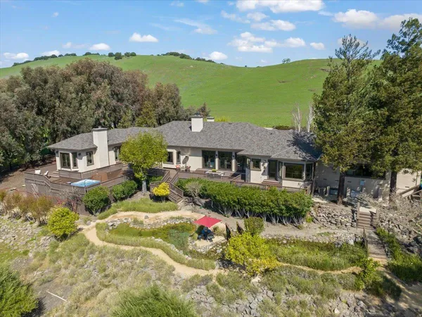 $2,830,000 | 9539 VÃa Del Cielo, Gilroy, CA 95020
