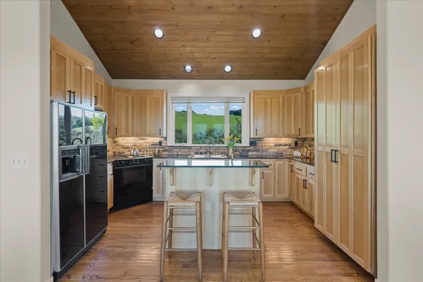 $2,830,000 | 9539 VÃa Del Cielo, Gilroy, CA 95020