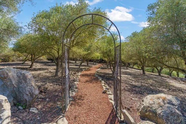 $2,830,000 | 9539 VÃa Del Cielo, Gilroy, CA 95020