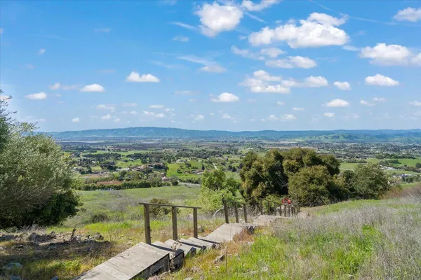 $2,830,000 | 9539 VÃa Del Cielo, Gilroy, CA 95020