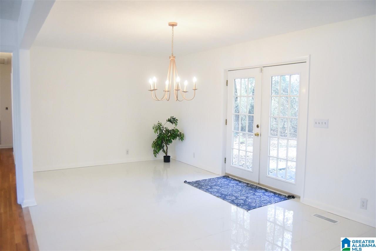 1312 Conger Road Anniston, AL 36207 - Photo 5 of 29