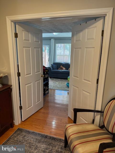 6357 Regal Oak Drive Springfield, VA 22152 - Photo 29 of 42 a bedroom with a bed and a mirror