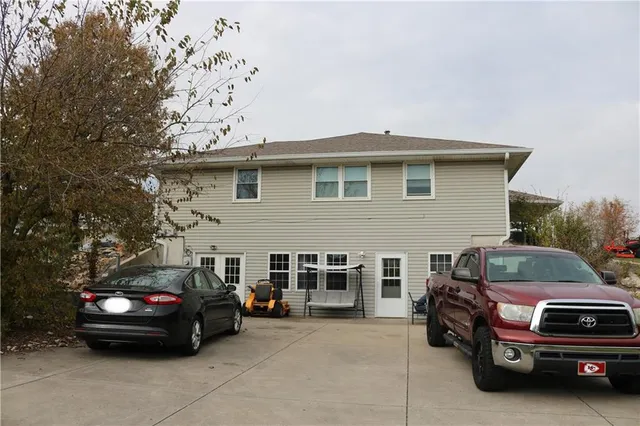 $459,000 | 11114 Haskell Avenue, Kansas City, KS 66109