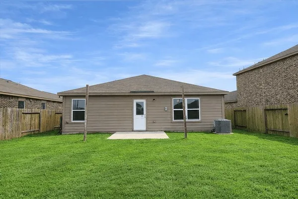 $2,150 | 2209 Nautica Terrace, Texas City, TX 77568