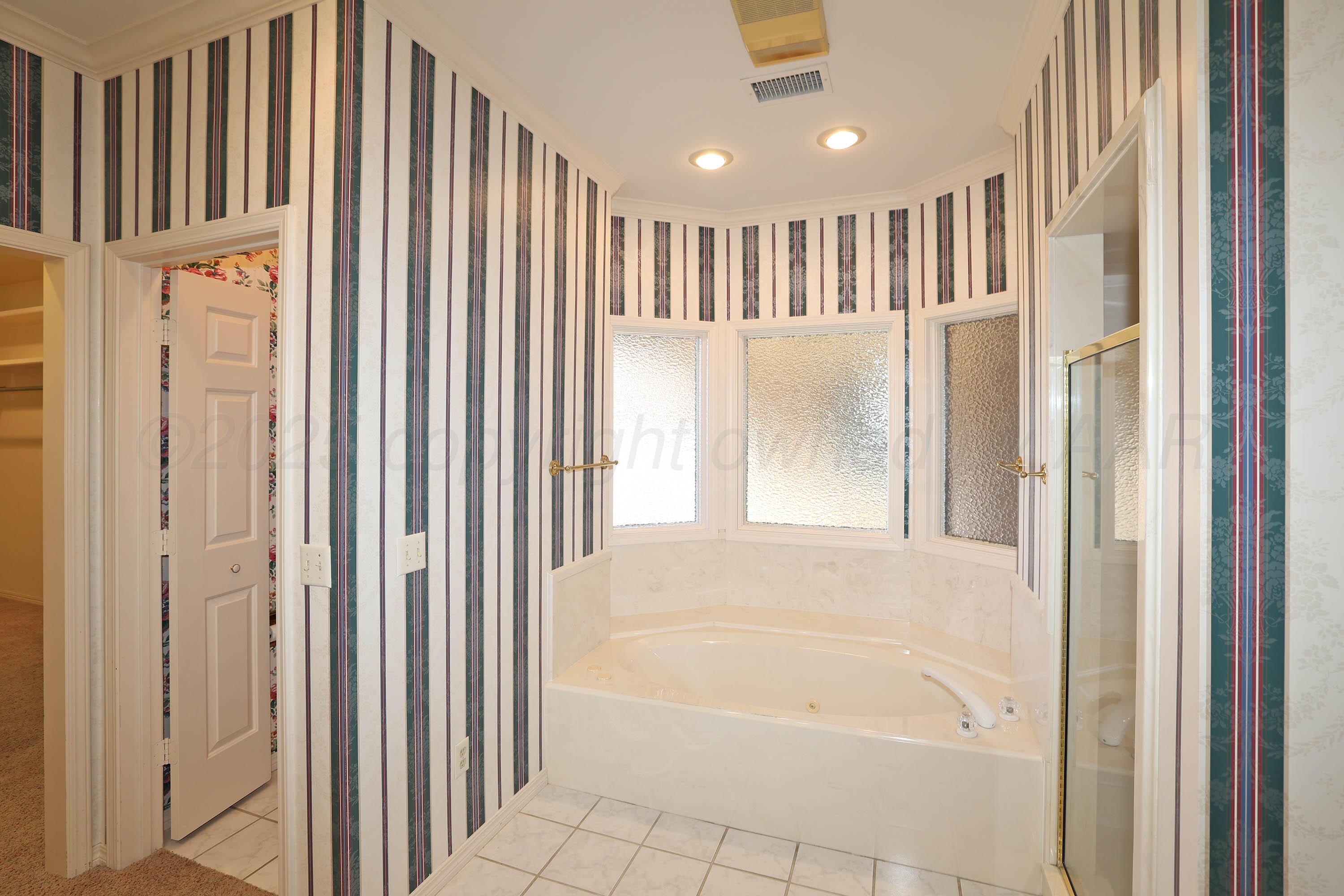 7707 Bent Tree Drive Amarillo, TX 79121 - Photo 23 of 47 a view of an entryway with a livingroom