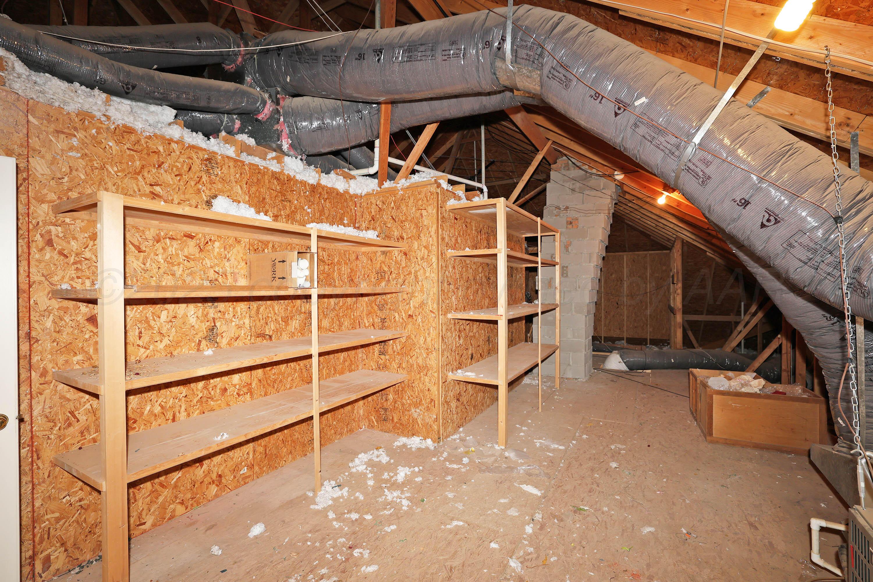 7707 Bent Tree Drive Amarillo, TX 79121 - Photo 35 of 47 a view of an chairs and table in the patio