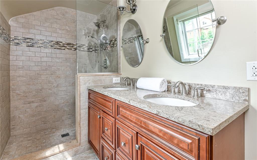 1505 West Ingomar Road Pittsburgh, PA 15237 - Photo 36 of 42 Second floor updated full bath.