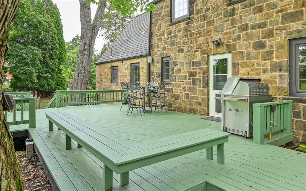 1505 West Ingomar Road Pittsburgh, PA 15237 - Photo 38 of 42 Plenty of entertaining space on the outdoor patio.