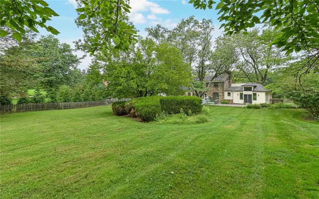 1505 West Ingomar Road Pittsburgh, PA 15237 - Photo 4 of 42 Park-like setting.