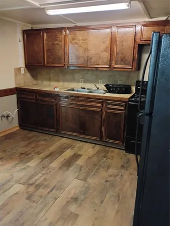 $1,100 | 6759 Highway 105, Unit PIE SHP, Navasota, TX 77868