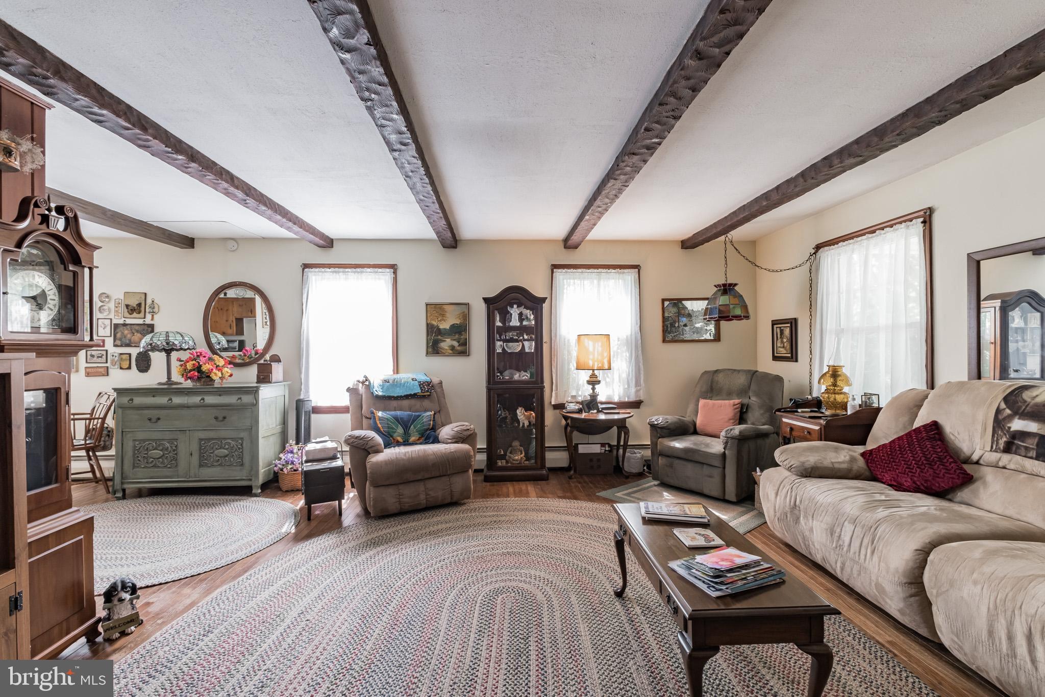 184 Crest Road Newtown, PA 18940 - Photo 6 of 27