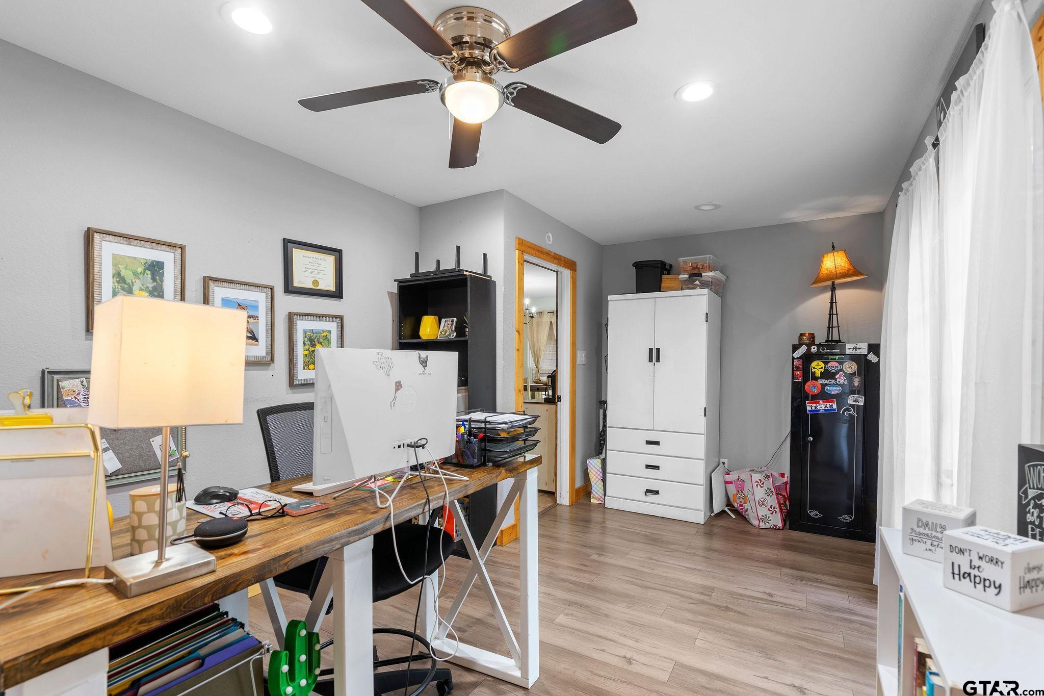 237 Saddleback Lane Holly Lake Ranch, TX 75765 - Photo 25 of 31