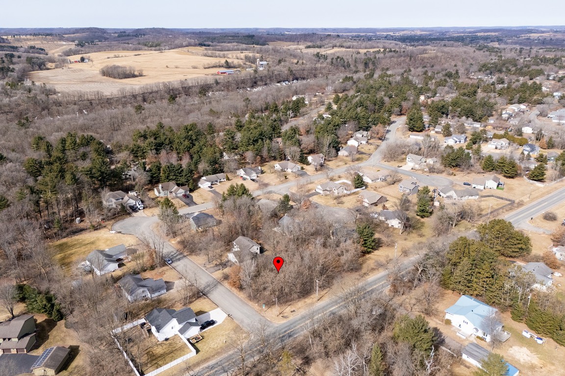 903 Wagner Road Menomonie, WI 54751 - Photo 3 of 18