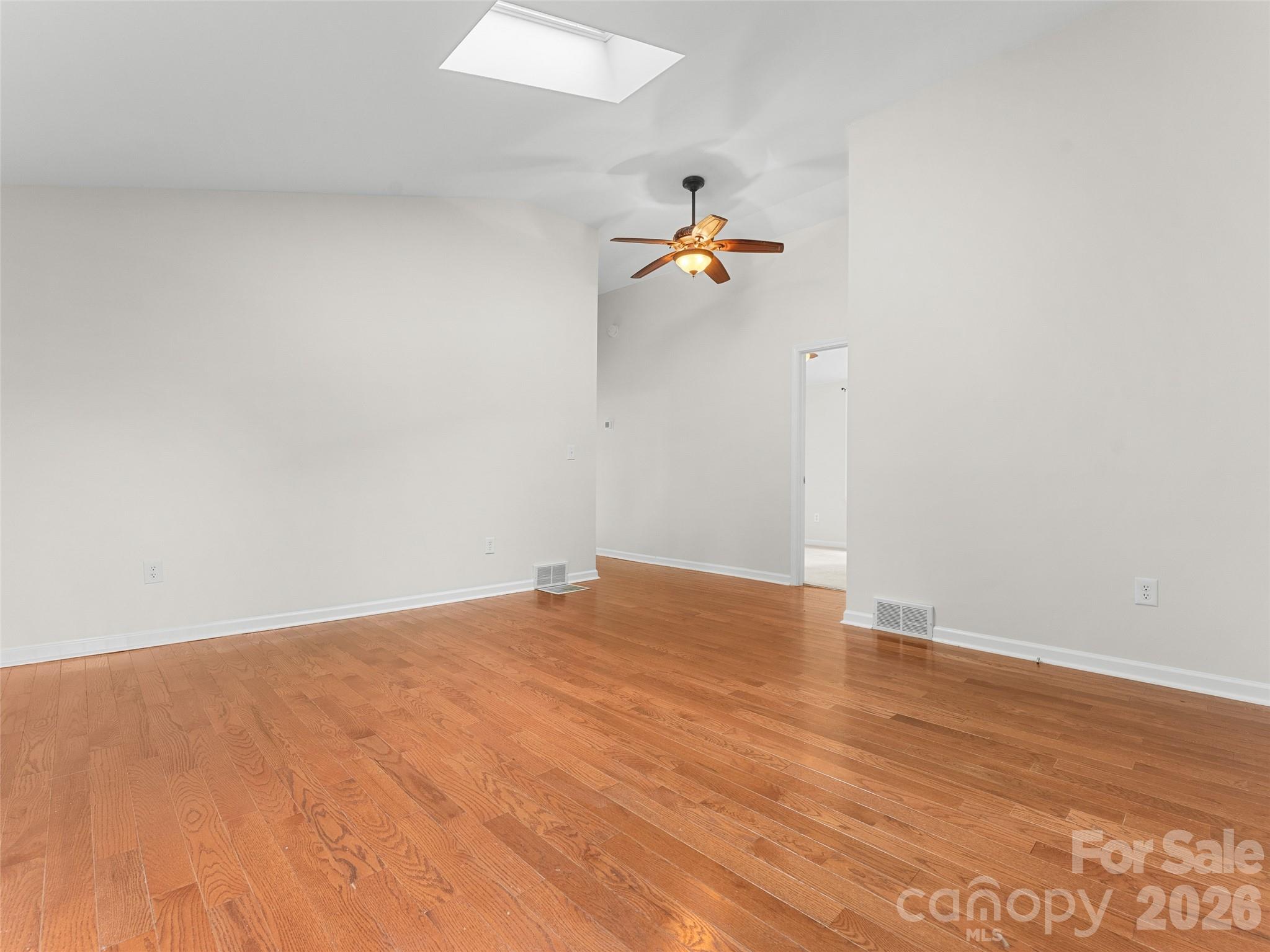 1705 Willow Road Hendersonville, NC 28739 - Photo 5 of 30