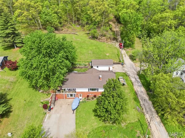 $289,900 | 409 Luke Street, Clarksville, MO 63336