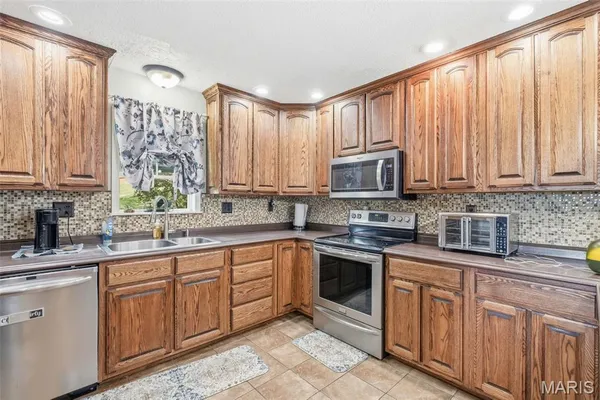 $289,900 | 409 Luke Street, Clarksville, MO 63336