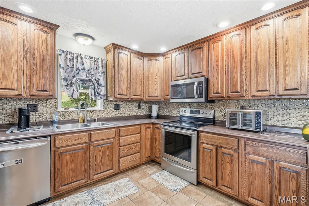 409 Luke Street Clarksville, MO 63336 - Photo 31 of 73