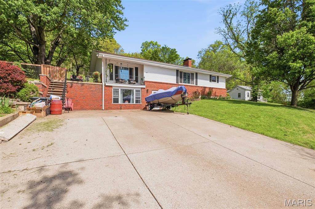 409 Luke Street Clarksville, MO 63336 - Photo 4 of 73