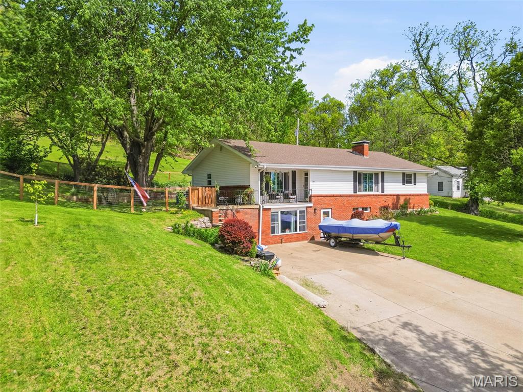 409 Luke Street Clarksville, MO 63336 - Photo 6 of 73