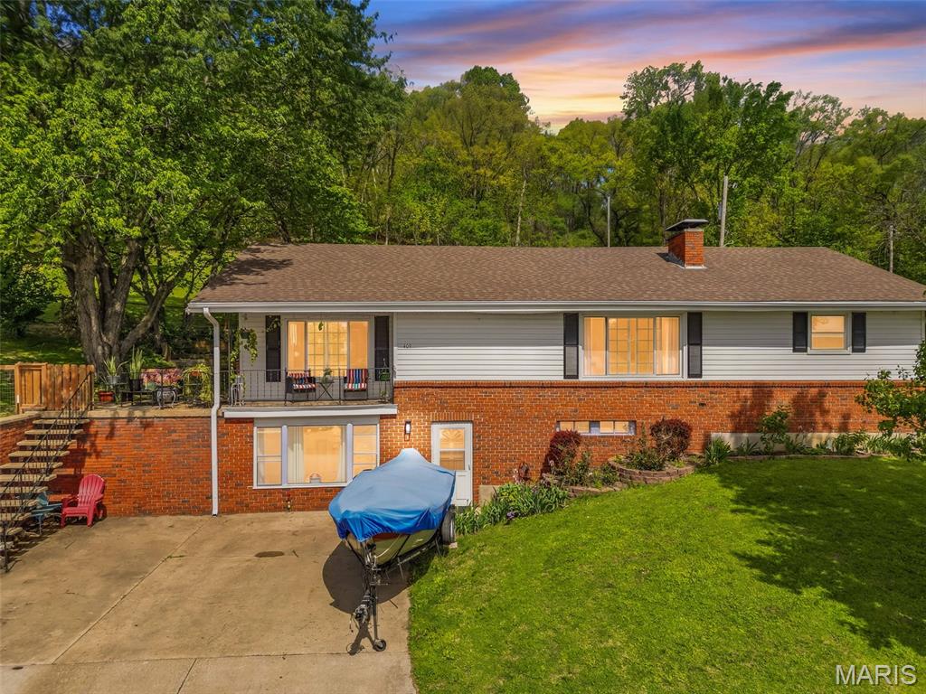 409 Luke Street Clarksville, MO 63336 - Photo 9 of 73